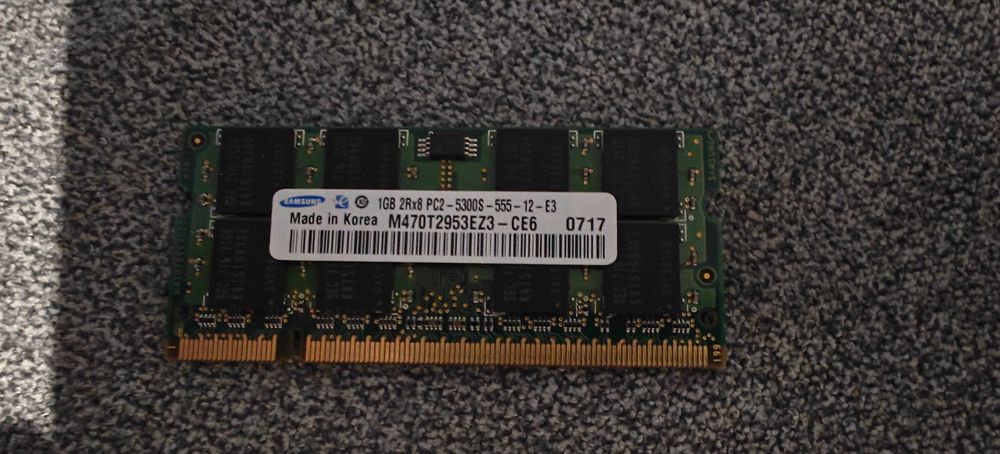 Pamięć RAM DDR2 1 GB Samsung M470T2953EZ3-CE6