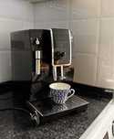 Máquina de Café DeLonghi Dinamica