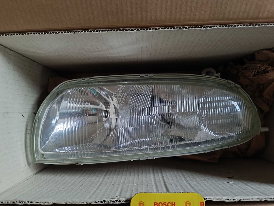 Conjunto Ford Fiesta 96-99::Óticas, Grelha, Tampões e Tapetes