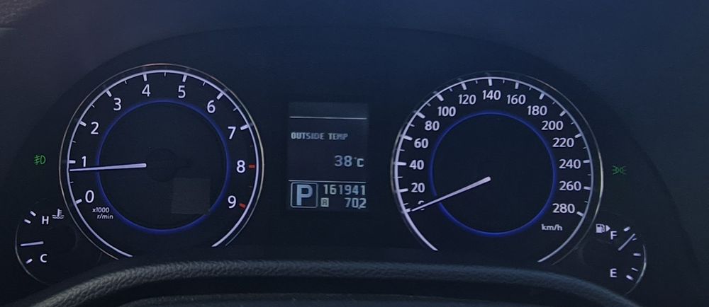 Infiniti G37x Офіційний автомобіль Власник Топ сьогодні!  
 Офіційний