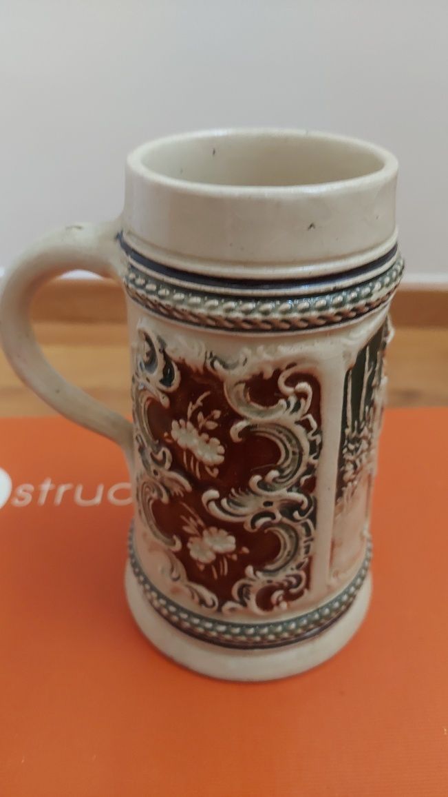 Kolekcjonerski, piękny kufel ceramiczny Germany