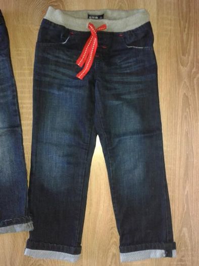 3 x NOWE spodnie jeansy RESERVED i 5.10.15 r.104 i 110 rurki,chinosy