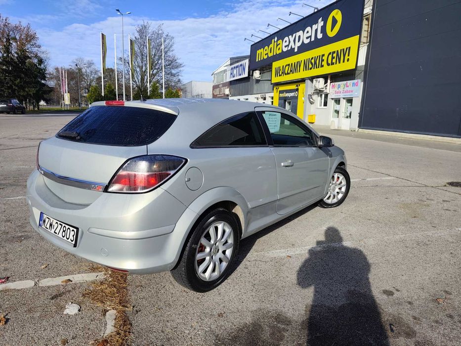 Opel Astra H GTC