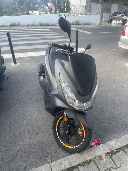 Aluguer pcx 2017