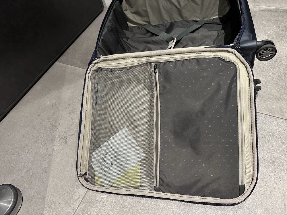 Walizka kabinowa Samsonite Airea Spinner 55 cm – granatowa