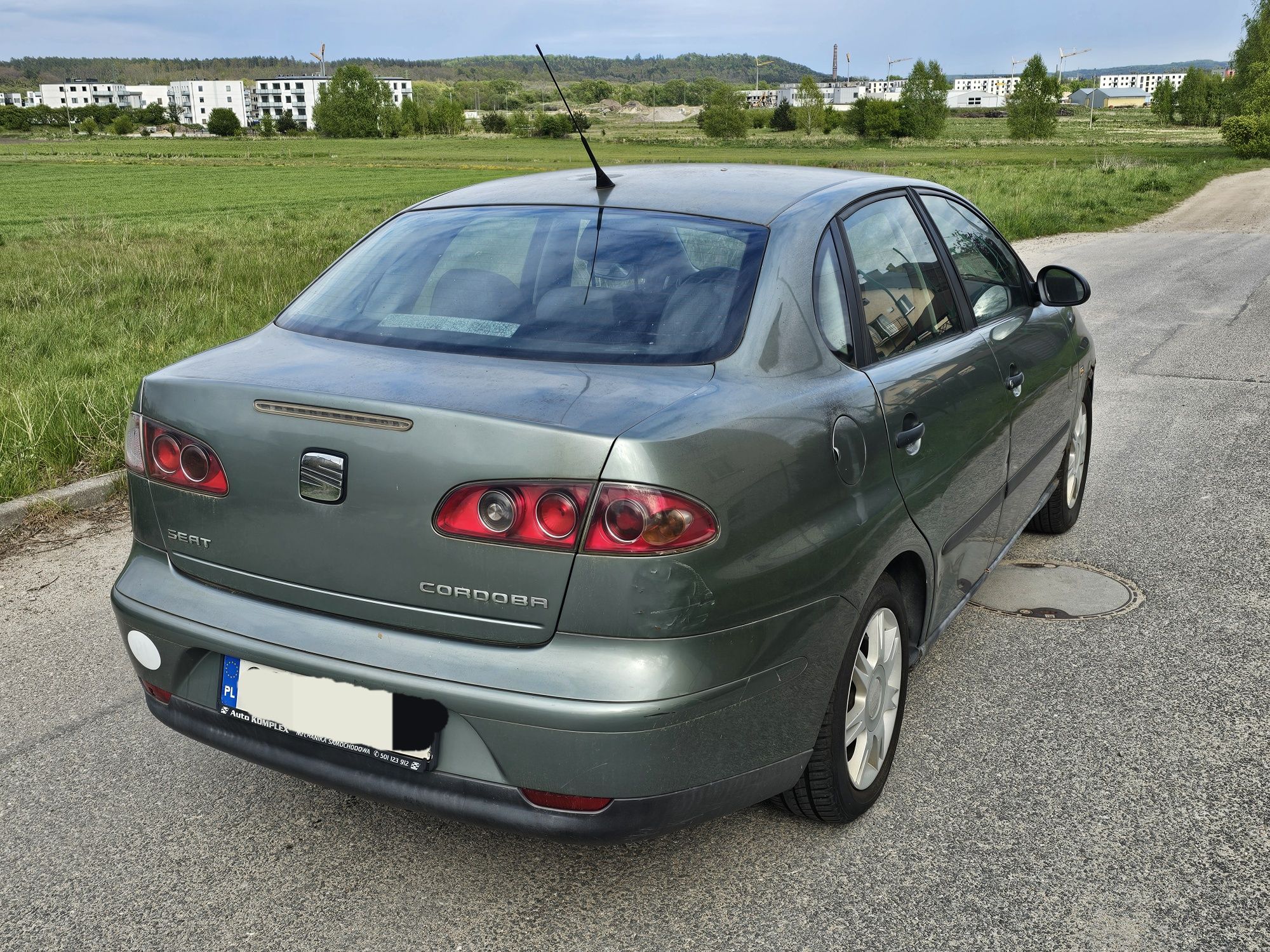 Seat Cordoba 1.6 bez gaz, KLIMAtronic, elektryczne szyby, alufelgi
