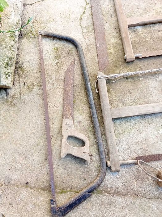 Ferramentas de carpintaria muito antigas, coleção.