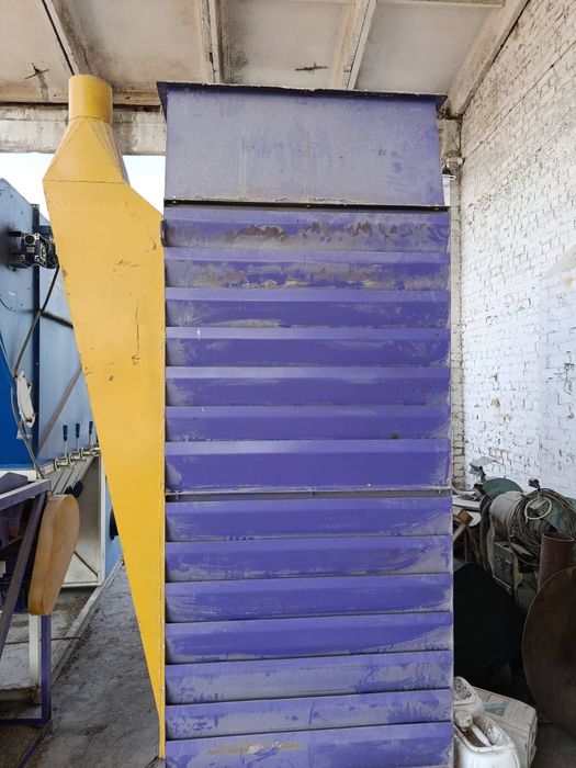 Охолоджуючий комплекс для гранул