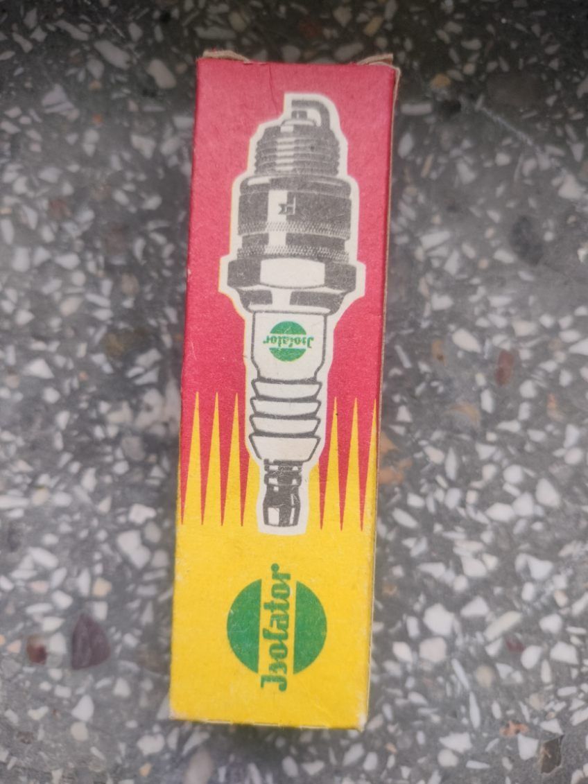 4 sztuki świece zapłonowe Isolator FM14-175/2