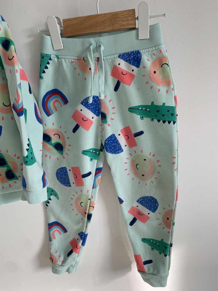 Komplet dunnes stores 92/98 miętowy w krokodyle dresy