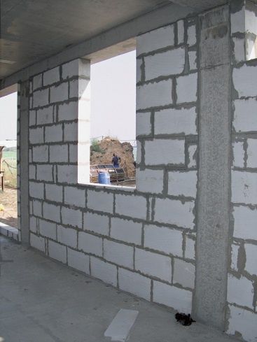 Услуги каменщиков.Кладка газобетона.Кладка кирпича.Машинная штукатурка