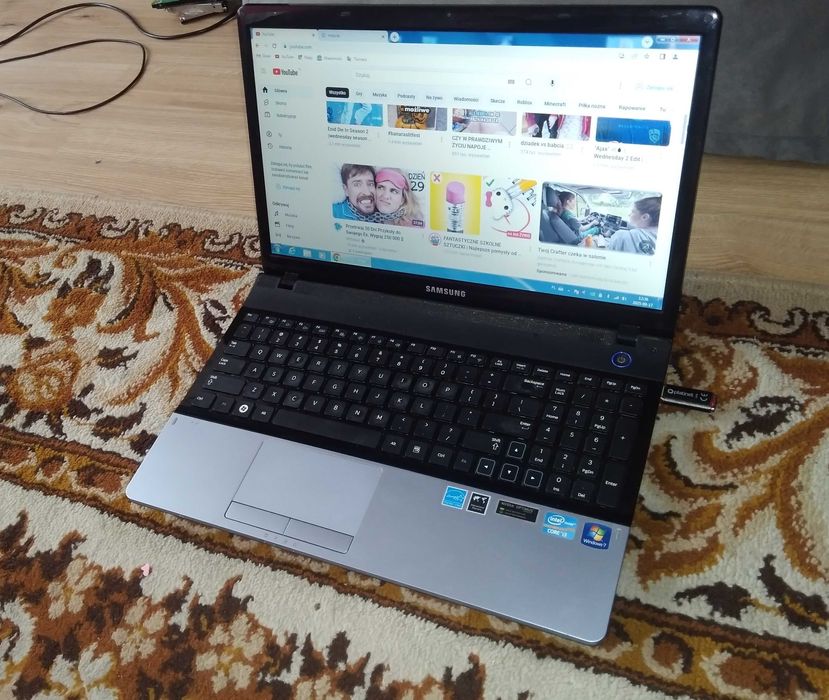 Samsung 300E i3 4x2.4Ghz| 8GB RAM| 750GB HDD |GF 610M 1GB |Bateria 3h