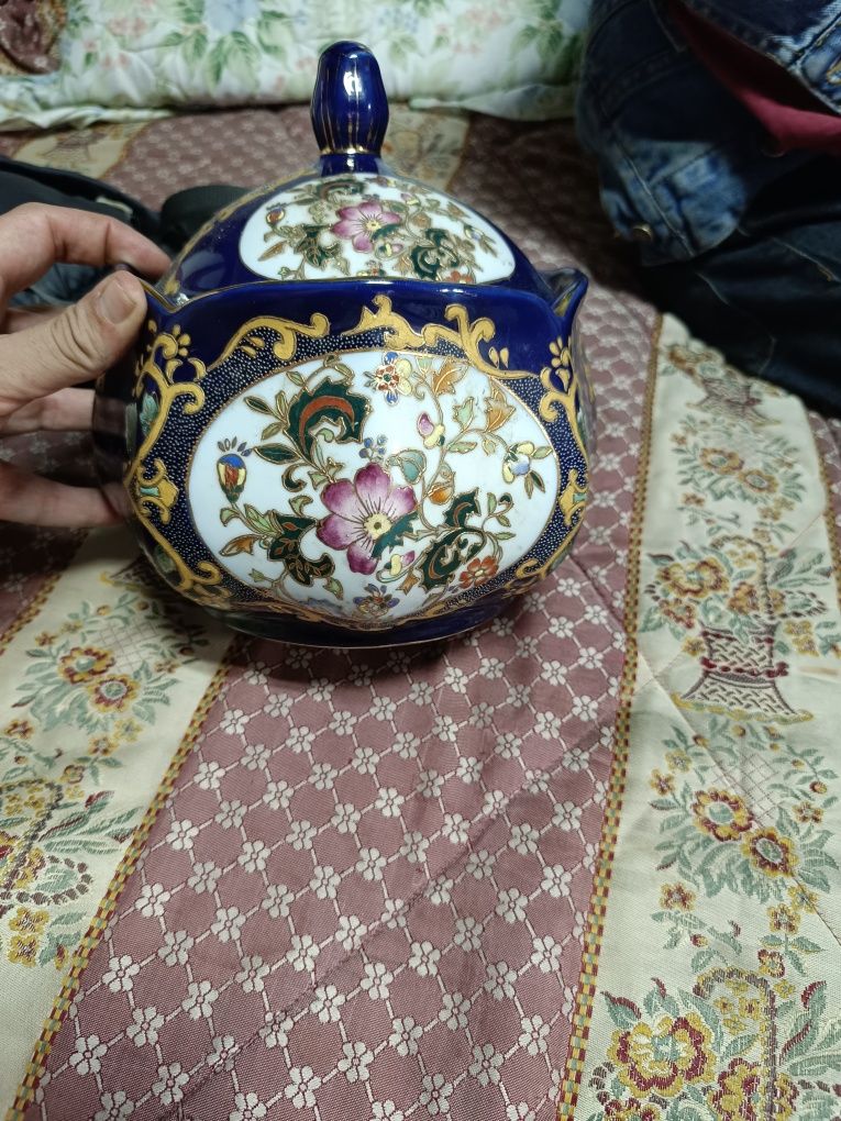 Vendo porcelana antiga  coleção