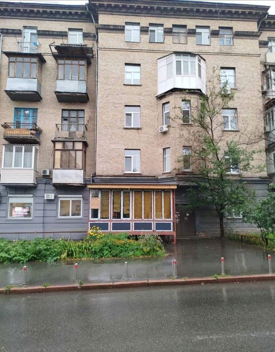 Оренда комерційного нежитлового приміщення вул.  Кирилівська 109в 44м²