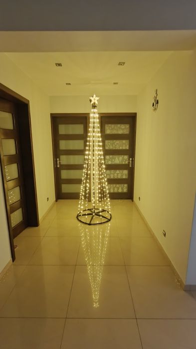 Choinka led na zewnątrz i wewnątrz 230cm