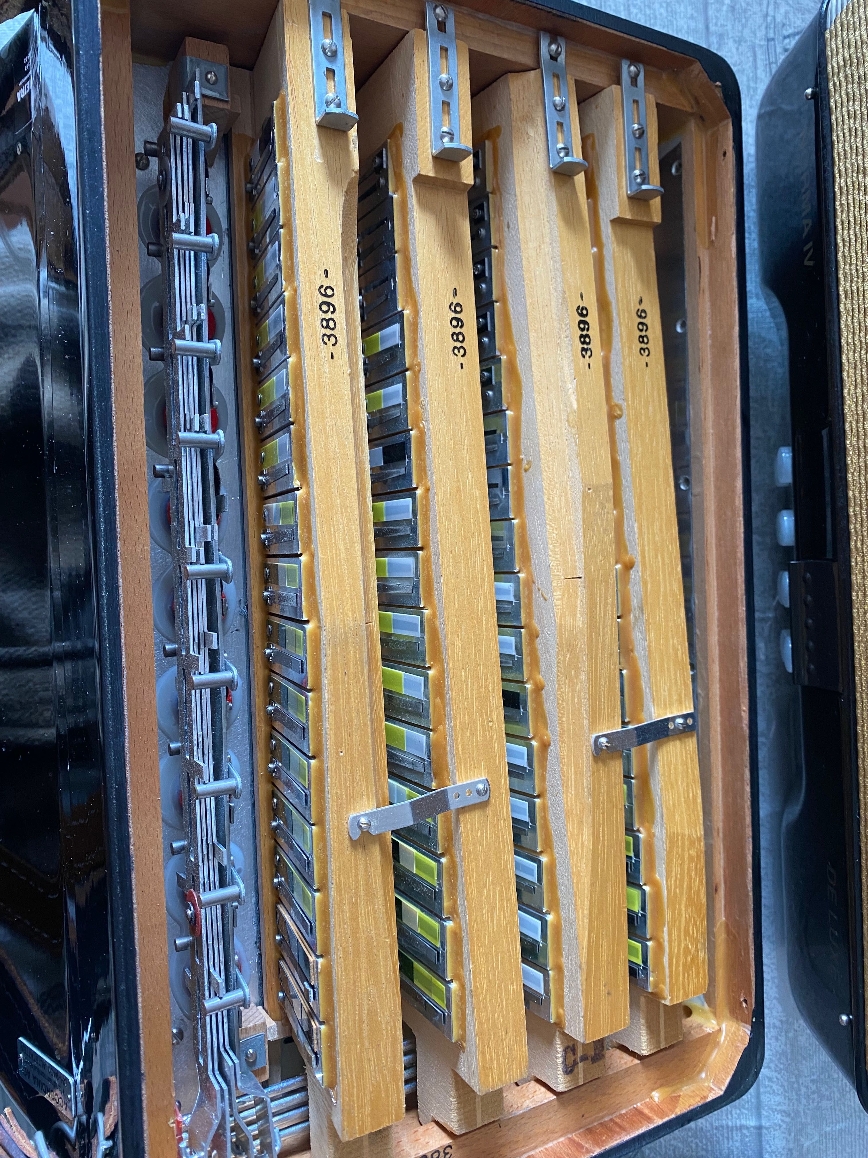 Hohner Norma IV Deluxe