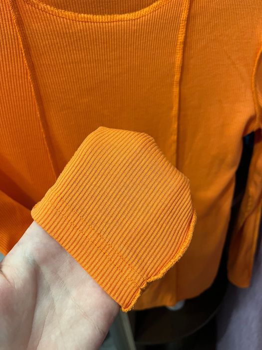 Кофта помаранчева в рубчик