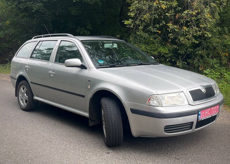 Шкода октавія тур 1.6 МРІ з Німеччини