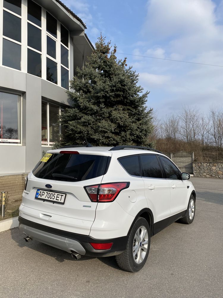 Продам Ford Escape 2018