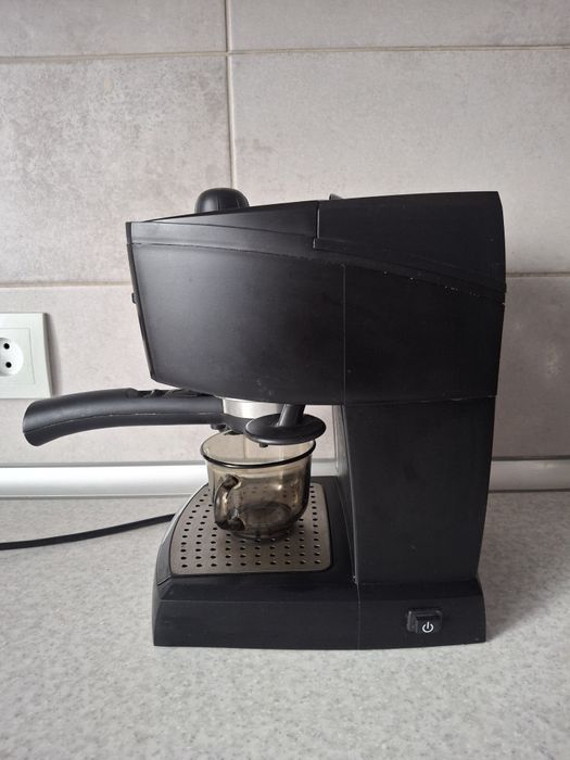 Кавоварка Delongi EC 156.B