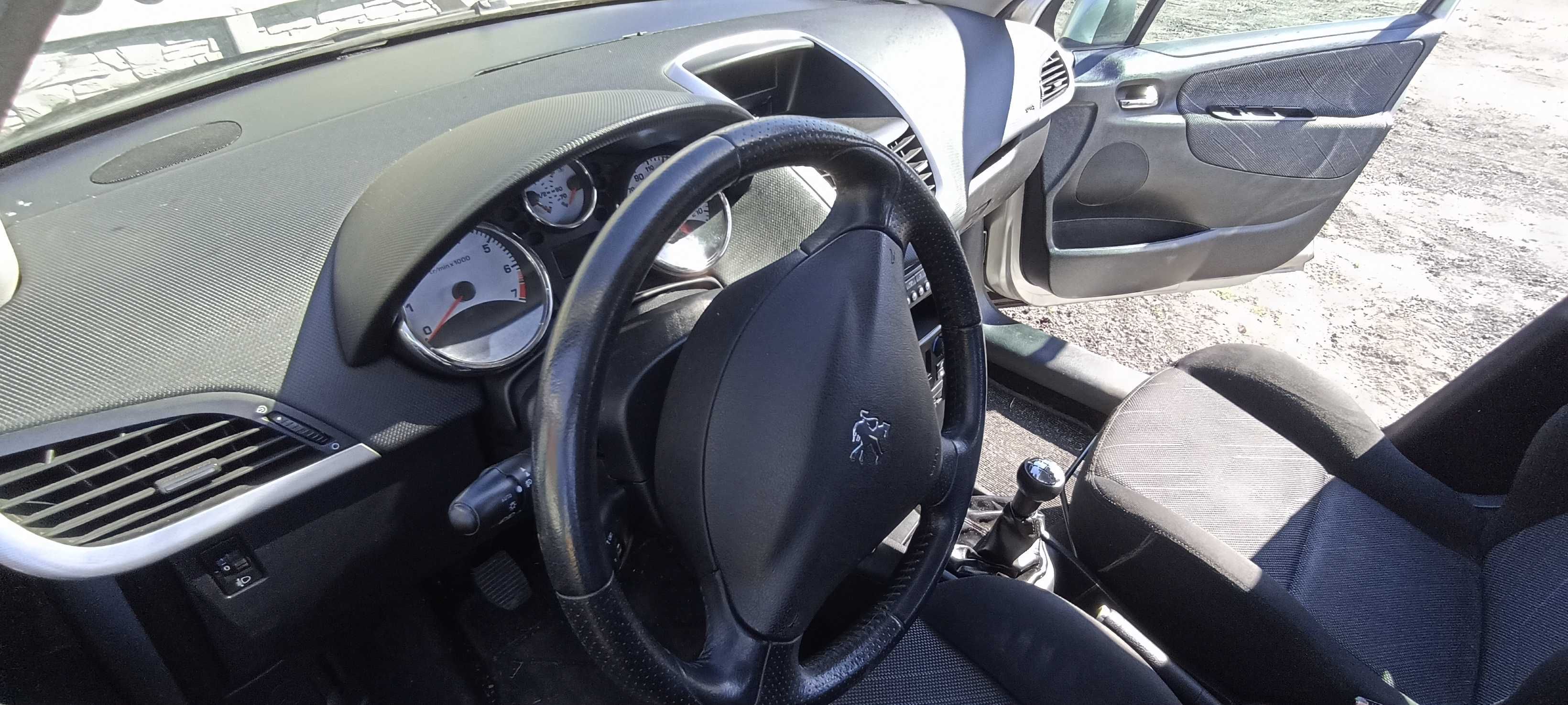 deska kokpit airbag pasy sensor peugeot 207 1.4 b hb