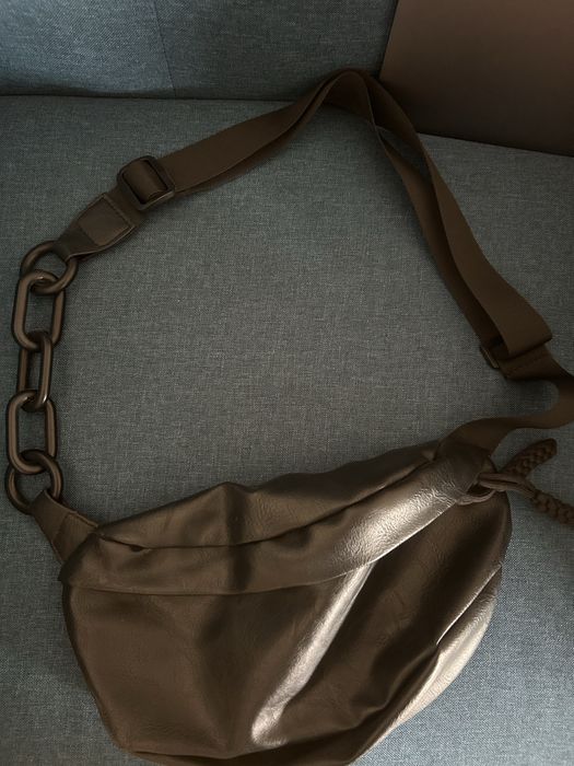 Bolsa Preta cintura/tiracolo NOVA