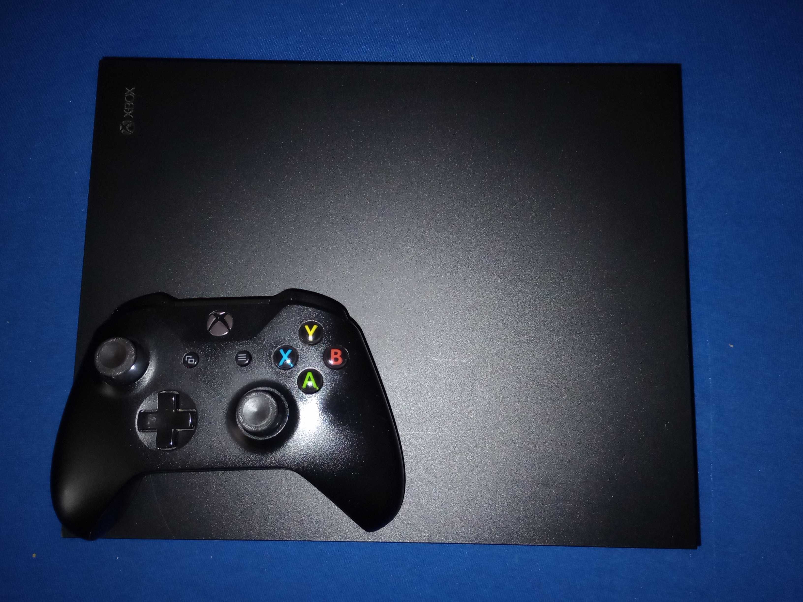 Konsola Xbox One X