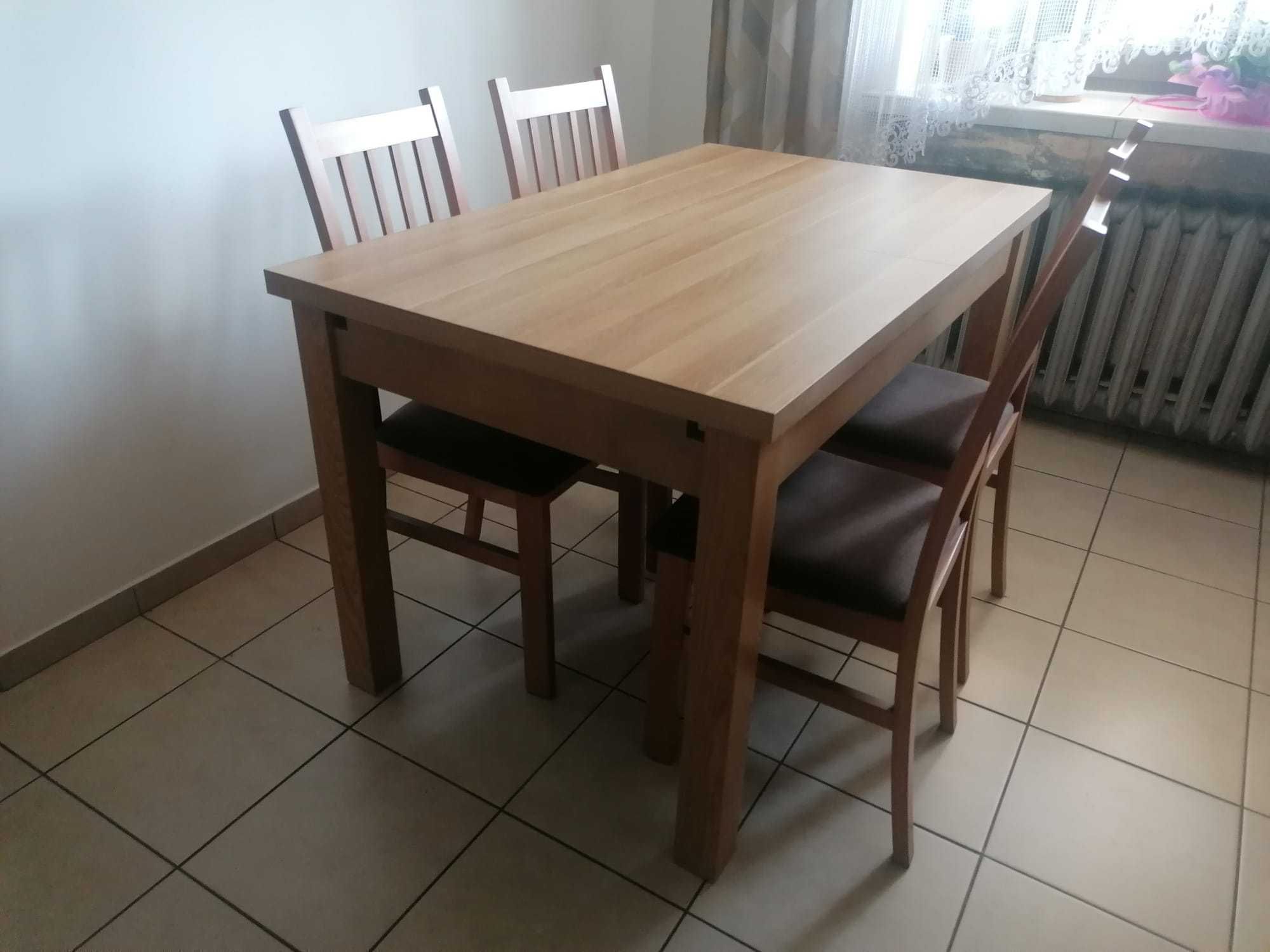 Stół rozkładany / 6 krzeseł / brak śladów użytkowania