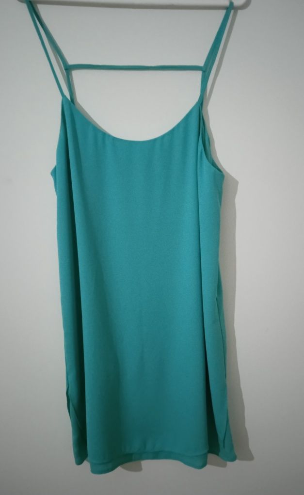 Vendo vestido novo