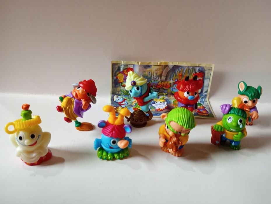 Figurki z Kinder niespodzianki z serii Kulkowce