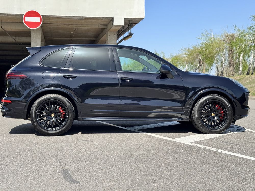Porsche Cayenne GTS 2017