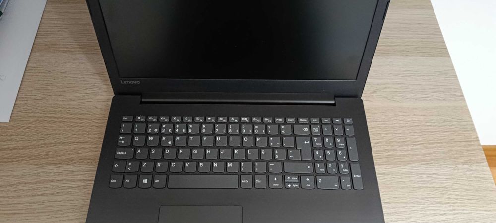 Computador Portátil Lenovo Ideapad 330-15IKB