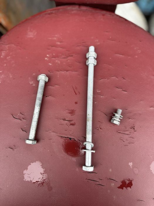 Метизы М8, М10.