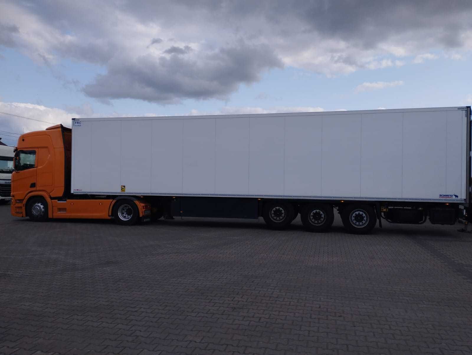 Wynajem Najem naczep chłodnia Schmitz Thermo King Carrier Frigo
