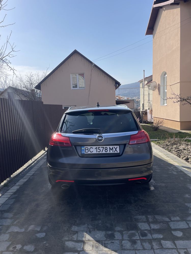 Продам opel insignia