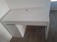 Dwa białe biurka IKEA