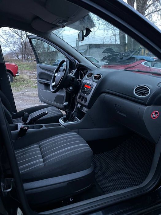 Продам Форд Фокус 2010г