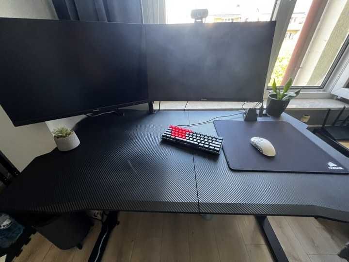 Biurko Ultradesk ATOMIC