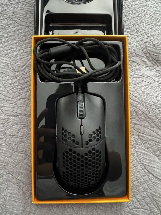 Rato Gaming Glorious Model O- Preto