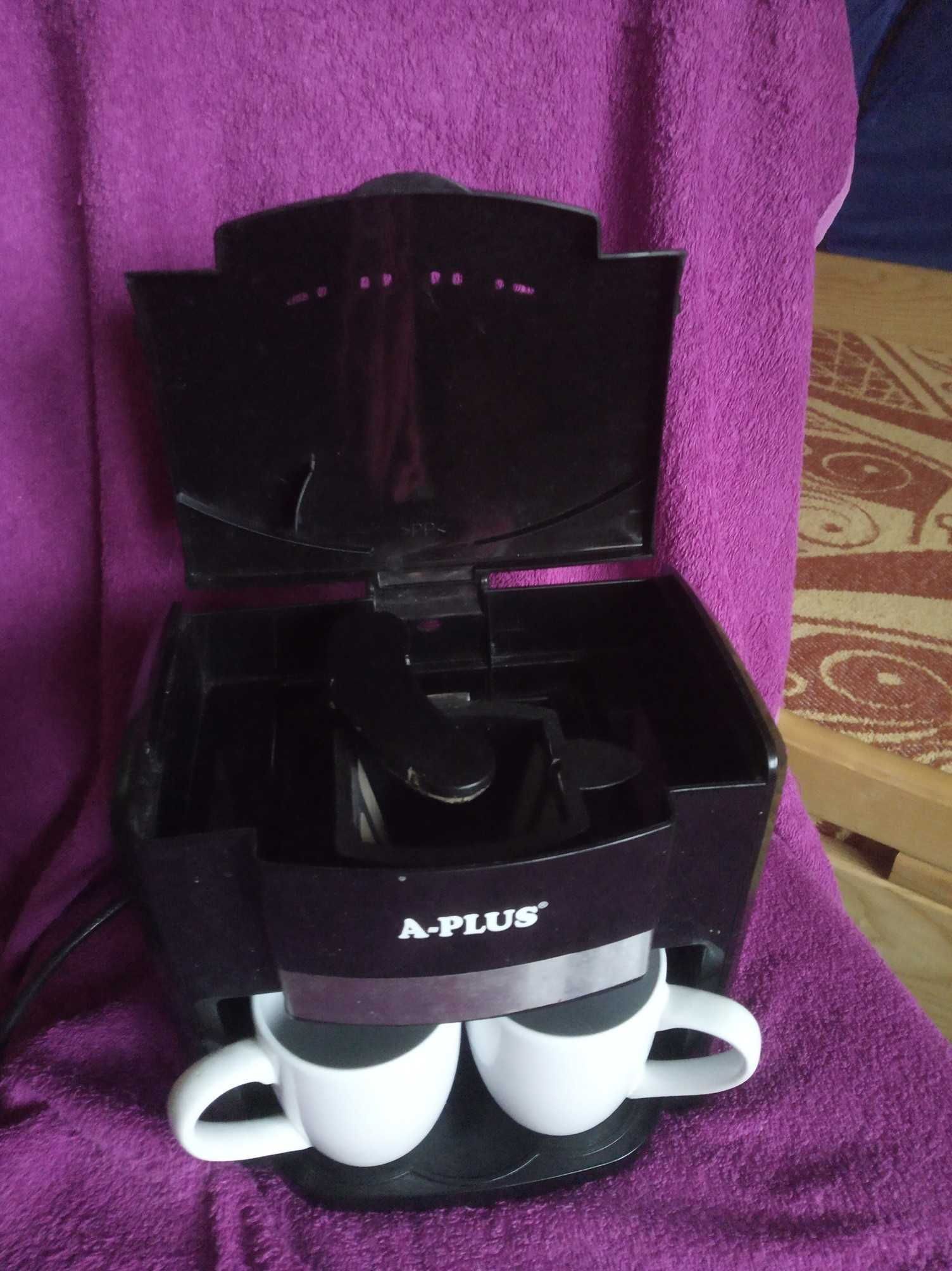 Кофеварка A-PLUS 500 Ватт + 2 чашки