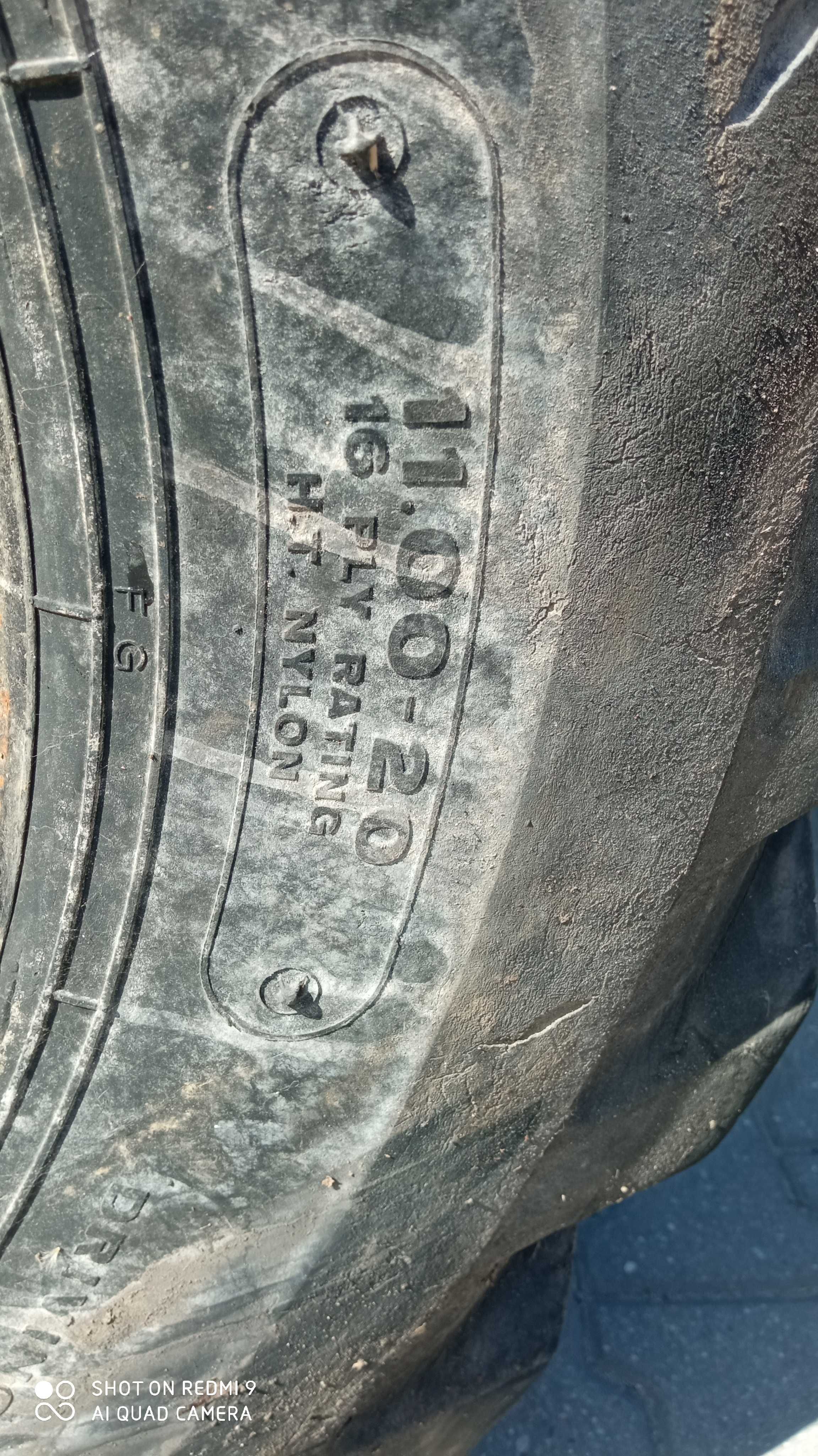 11,00-20 Bridgestone East Grip JA819 JA820