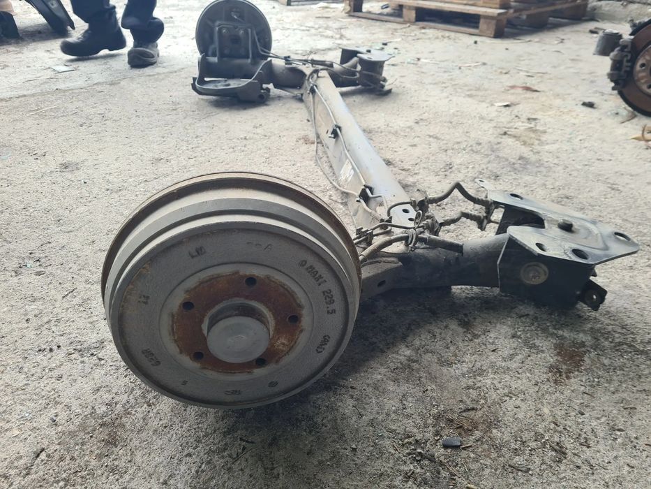 Eixo traseiro tambor RENAULT Kangoo Express (FW0/1_)