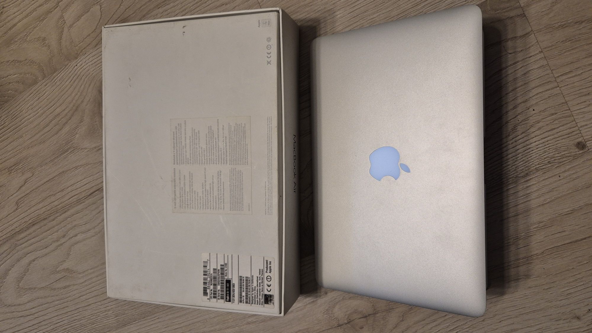 Sprzedam MacBook 11" A1465 - Stan Bardzo Dobry!