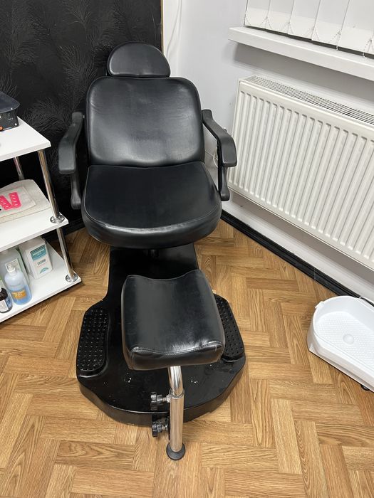 Педикюрне крісло