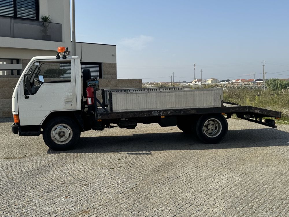 Pronto socrro Ligeiro mitsubishi canter