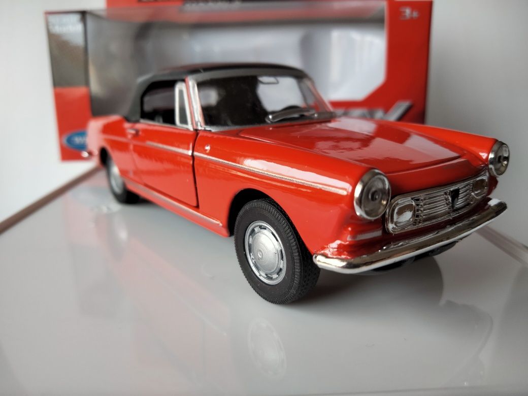 1/32 Peugeot 404 Cabriolet Soft-Top (1962)