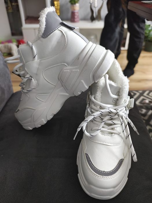 Buty adidasy ocieplane