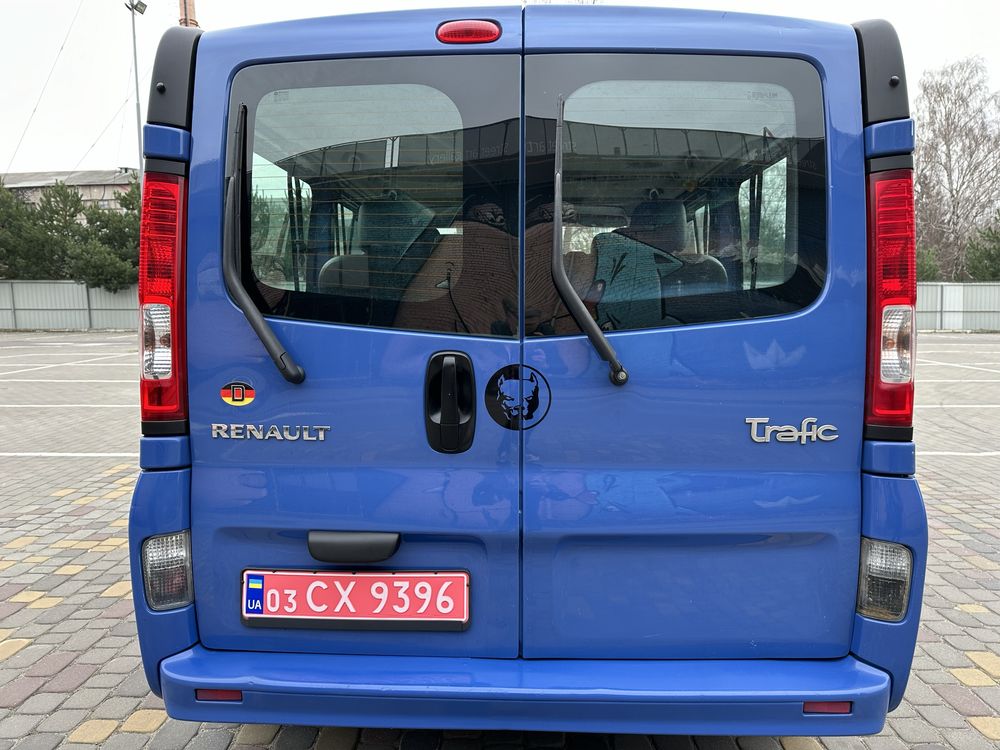 Renault trafic 2012 рік, пасажир