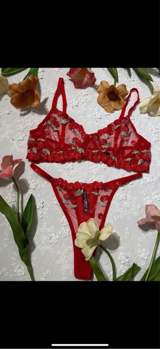 Сексуальний комплект білизни мережевний Червоний комплект білизни