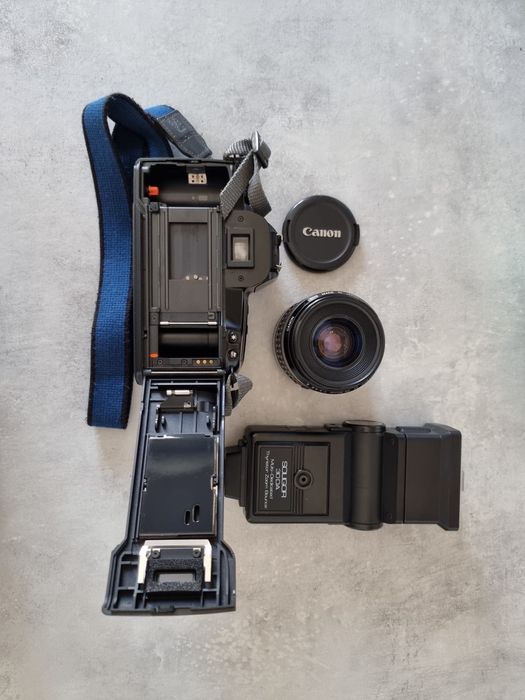 Conjunto Canon EOS 500 & Soligor 30DA